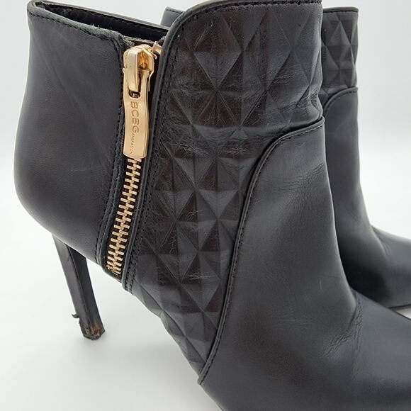 BCBGeneration Stiletto Bootie Boot Size 5M Black Leather Gold Zipper Pointed Toe - Picture 11 of 12